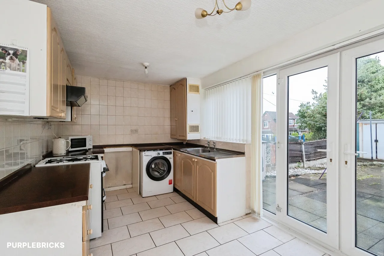 Park Crescent, Oldham, OL9, photo 12