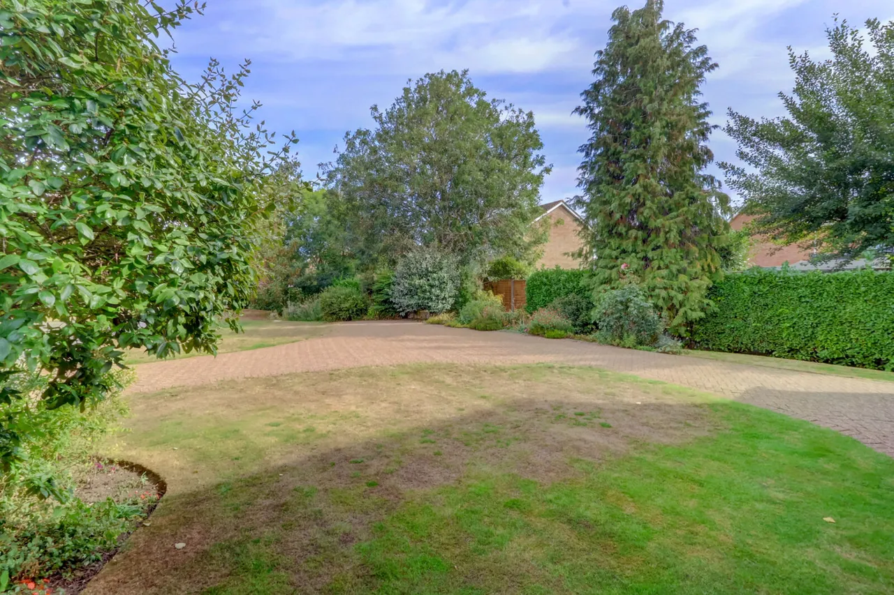 Willow Way, Princes Risborough, HP27, photo 11