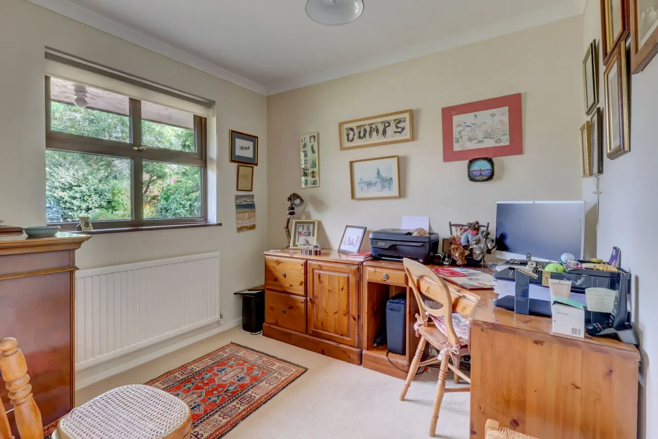 Willow Way, Princes Risborough, HP27, photo 13