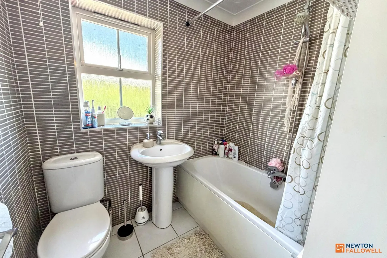 Redwing Close, Stanground, PE2, photo 11