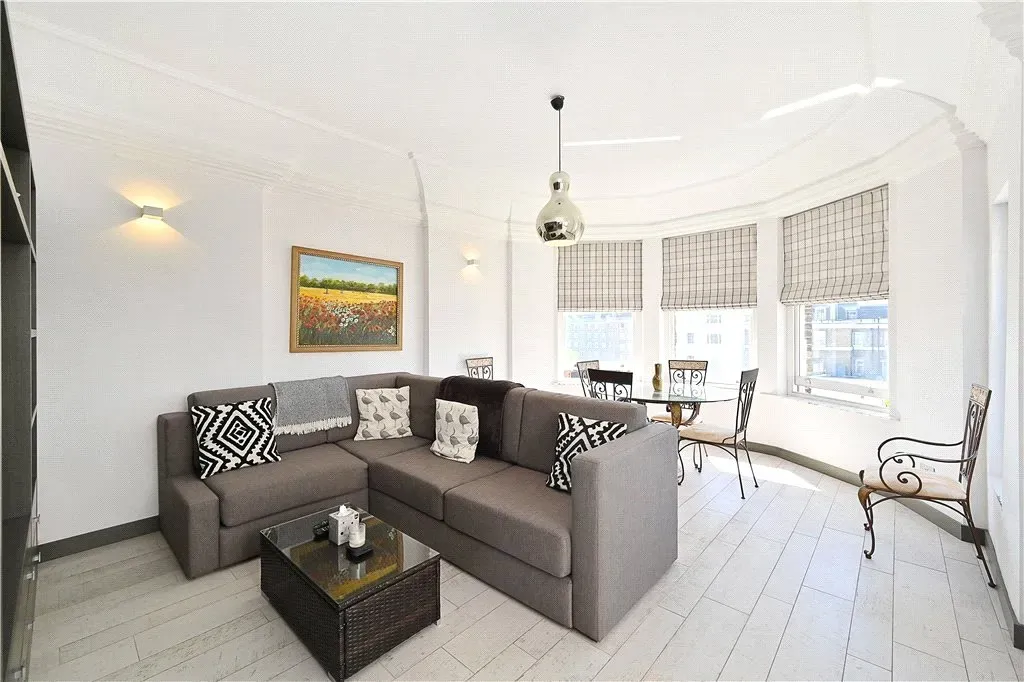 2 bed flat to rent, Hyde Park Square, London, W2
