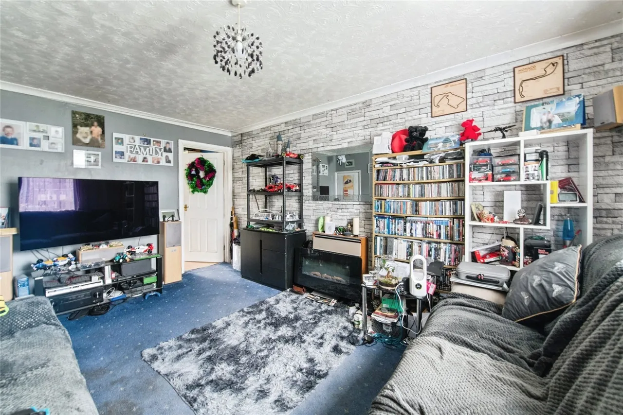 Salway Close, Cullompton, EX15, photo 3