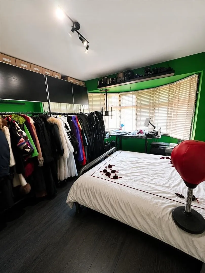 Uxbridge Road, Pinner HA5 4SL, photo 9