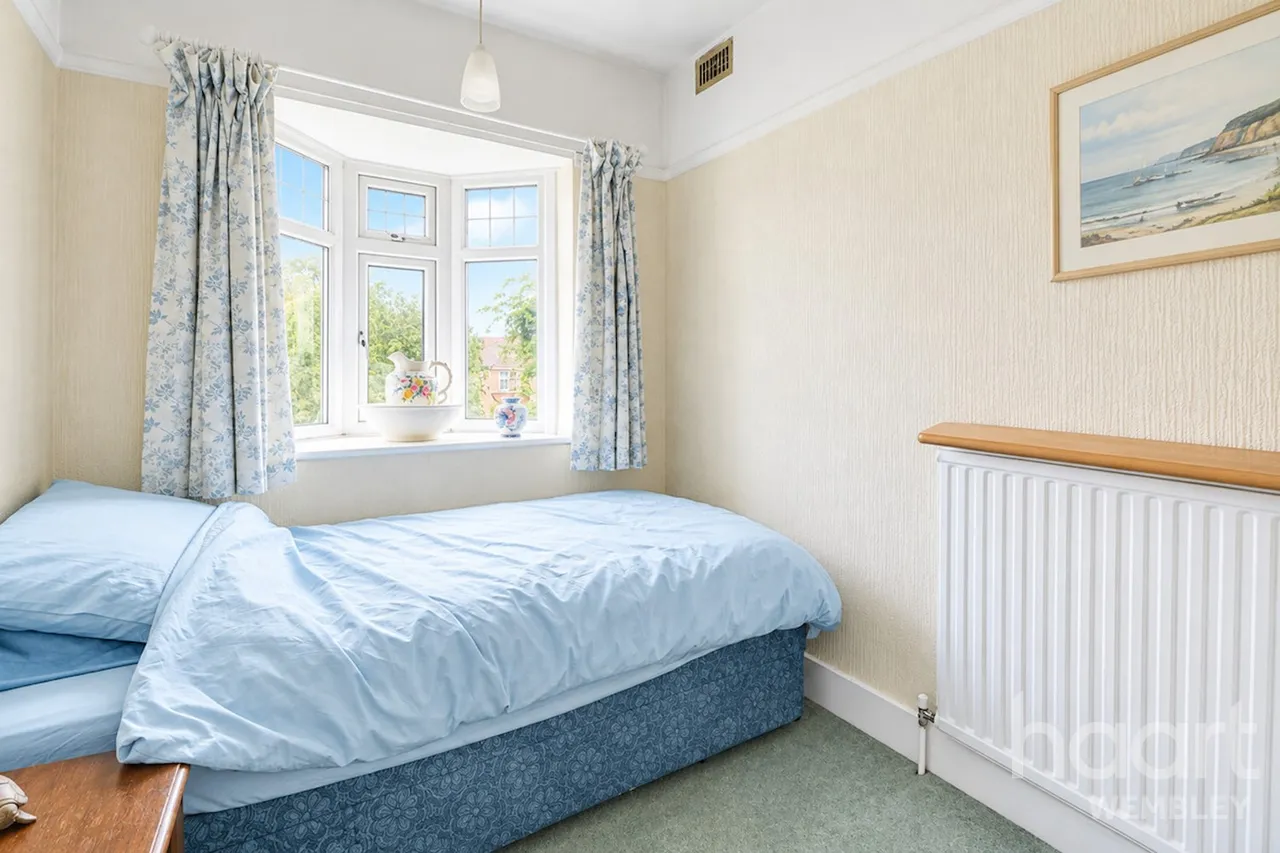 Off Preston Road, HA9, photo 11