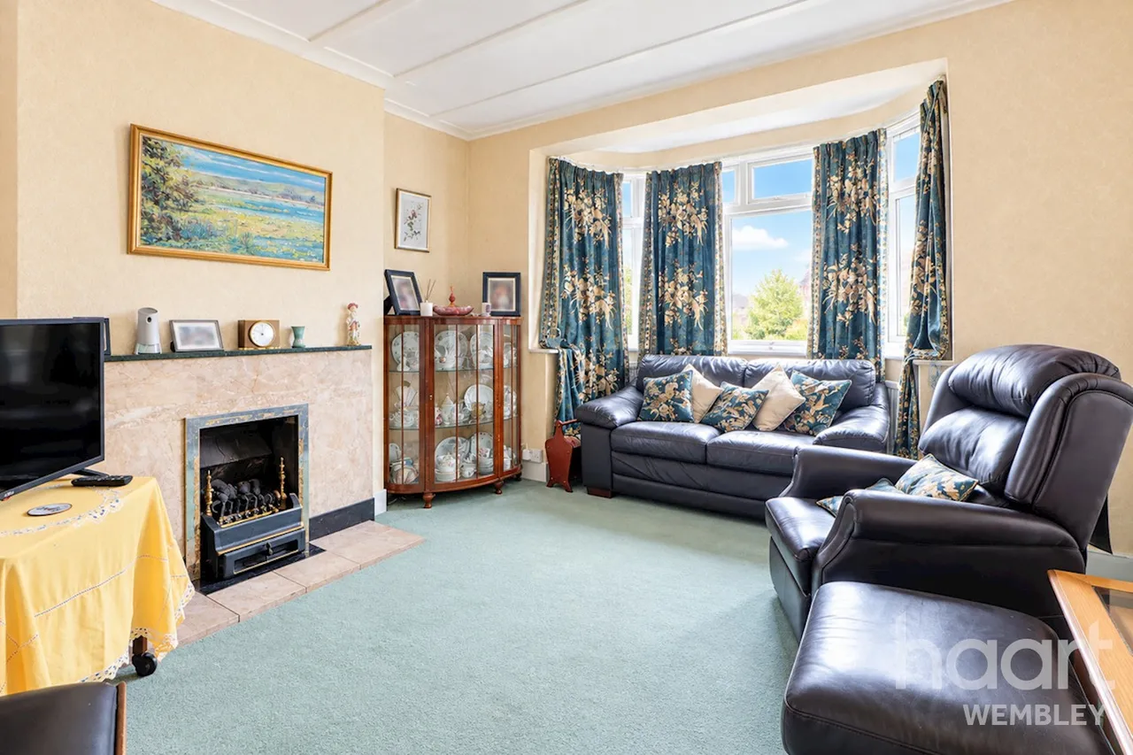 Off Preston Road, HA9, photo 2