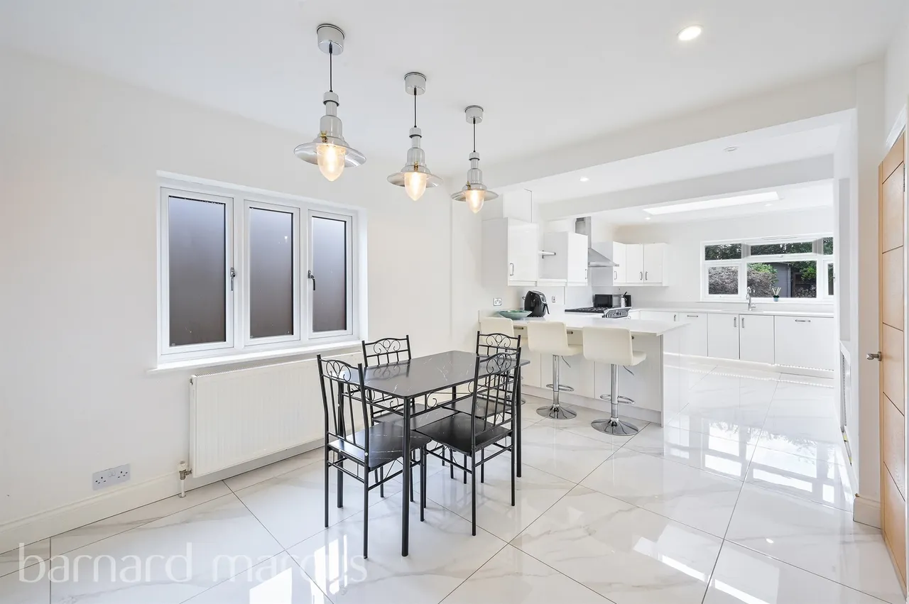 Rosebery Road, Epsom, photo 6