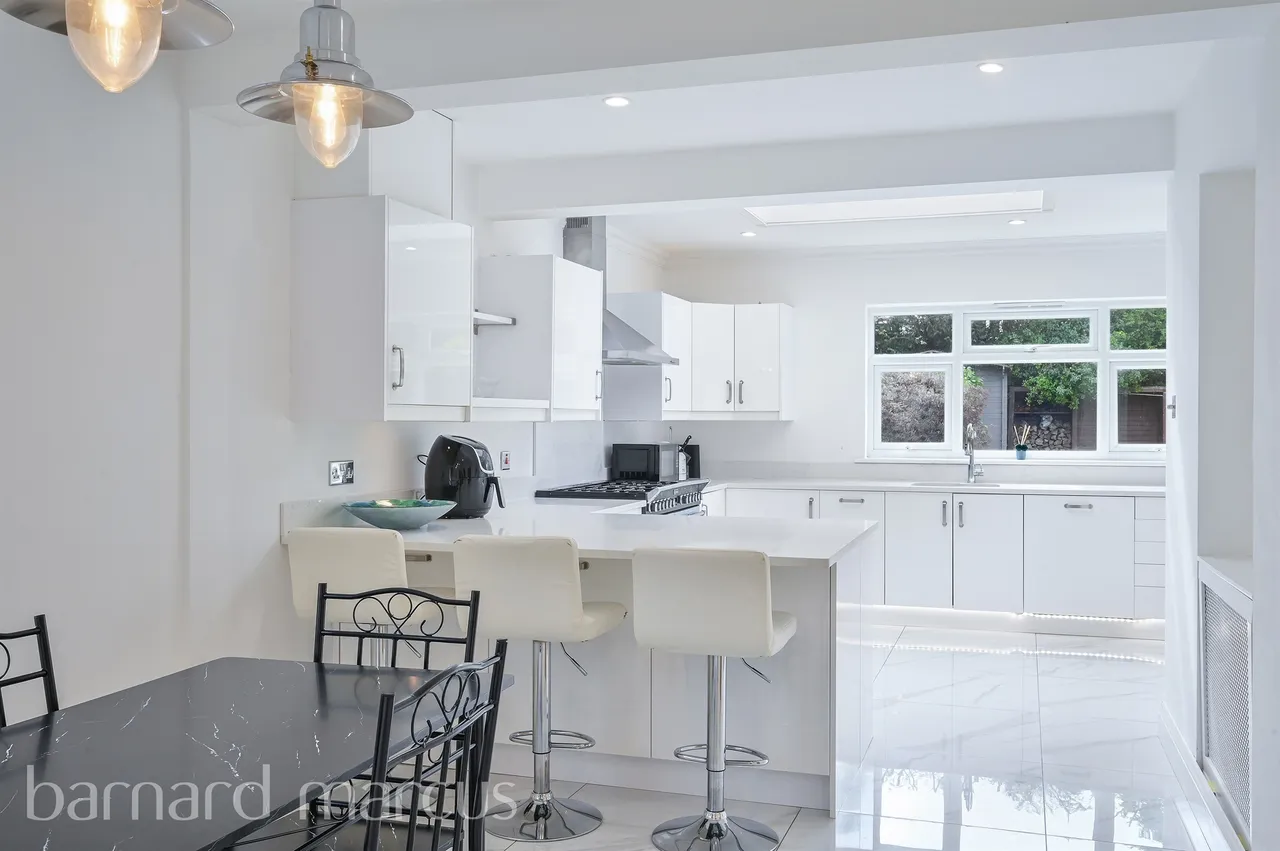 Rosebery Road, Epsom, photo 10