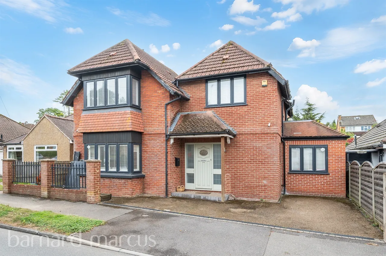 4 bed house for sale — Rosebery Road, Epsom
