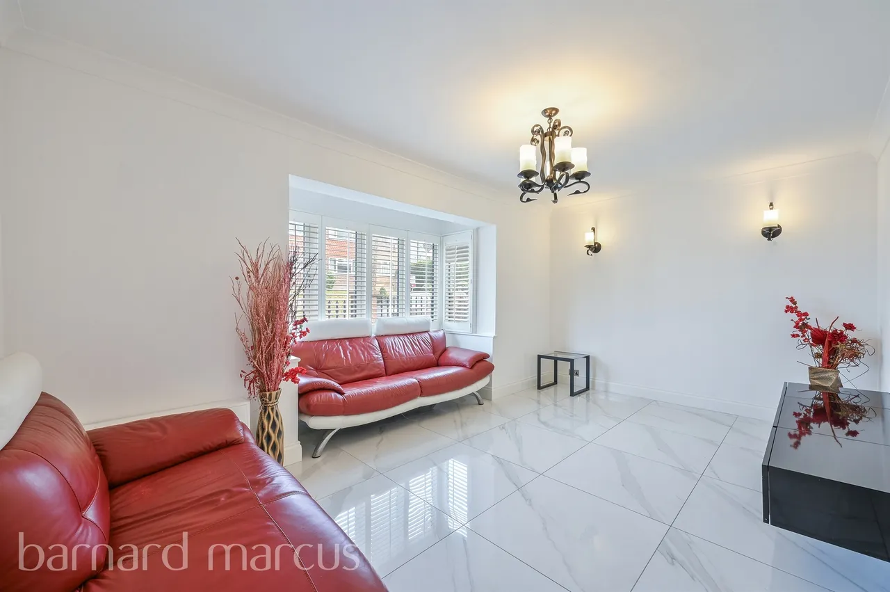 Rosebery Road, Epsom, photo 9