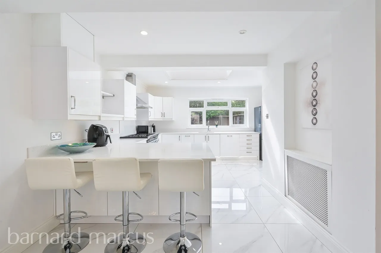 Rosebery Road, Epsom, photo 5