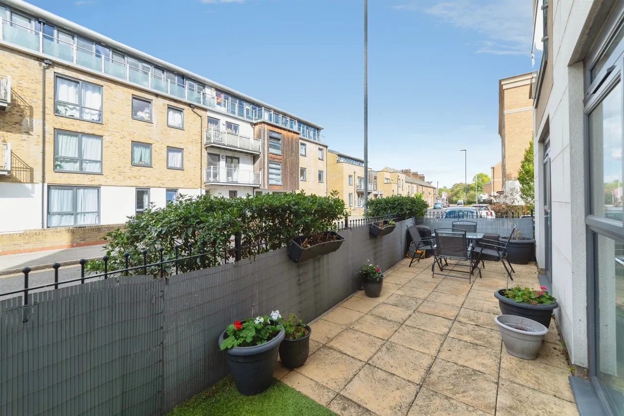 Mead Lane, Hertford, SG13, photo 13