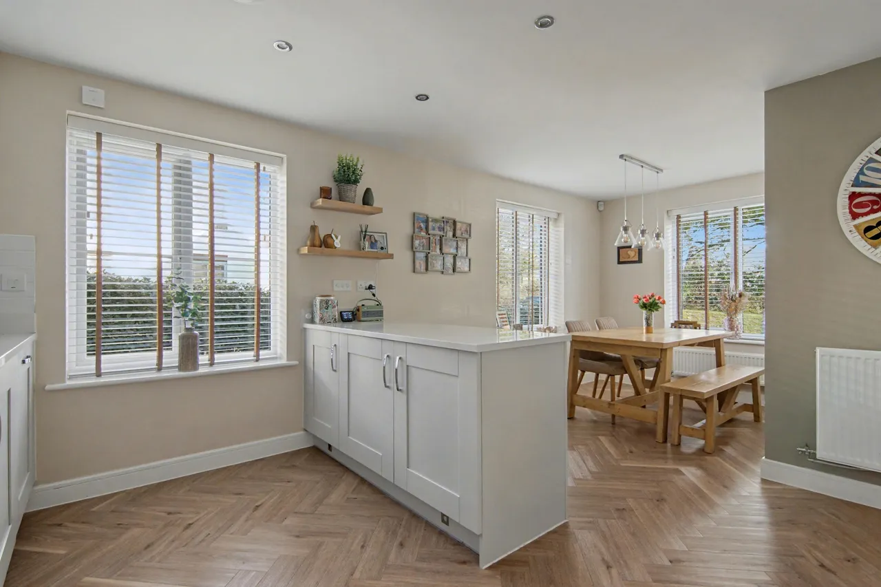 Sandstone Avenue, Keresley End, CV7, photo 11