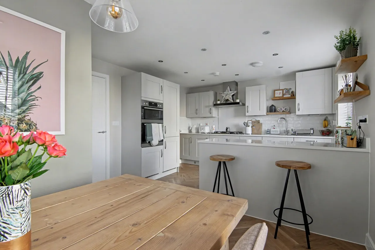 Sandstone Avenue, Keresley End, CV7, photo 9