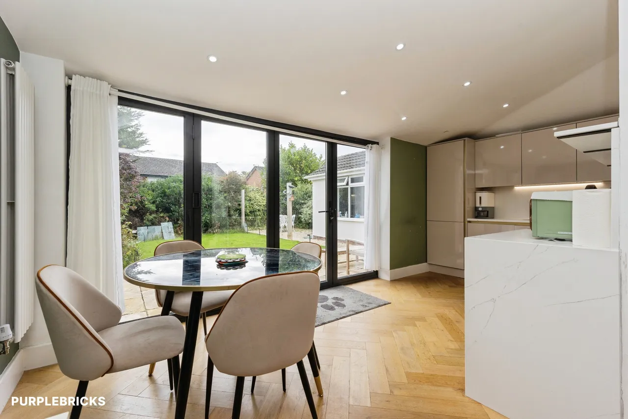 Hurlbote Close, Wilmslow, SK9, photo 5