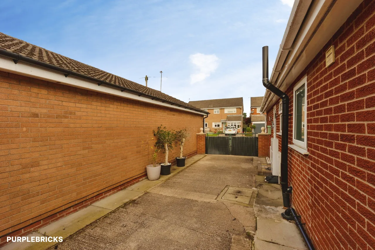 Hurlbote Close, Wilmslow, SK9, photo 37
