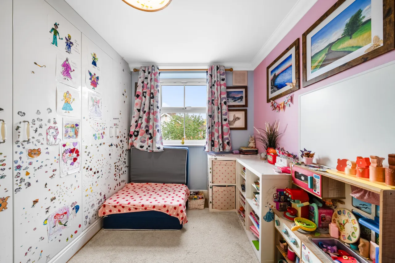 Windsor Street, Chertsey, KT16, photo 12