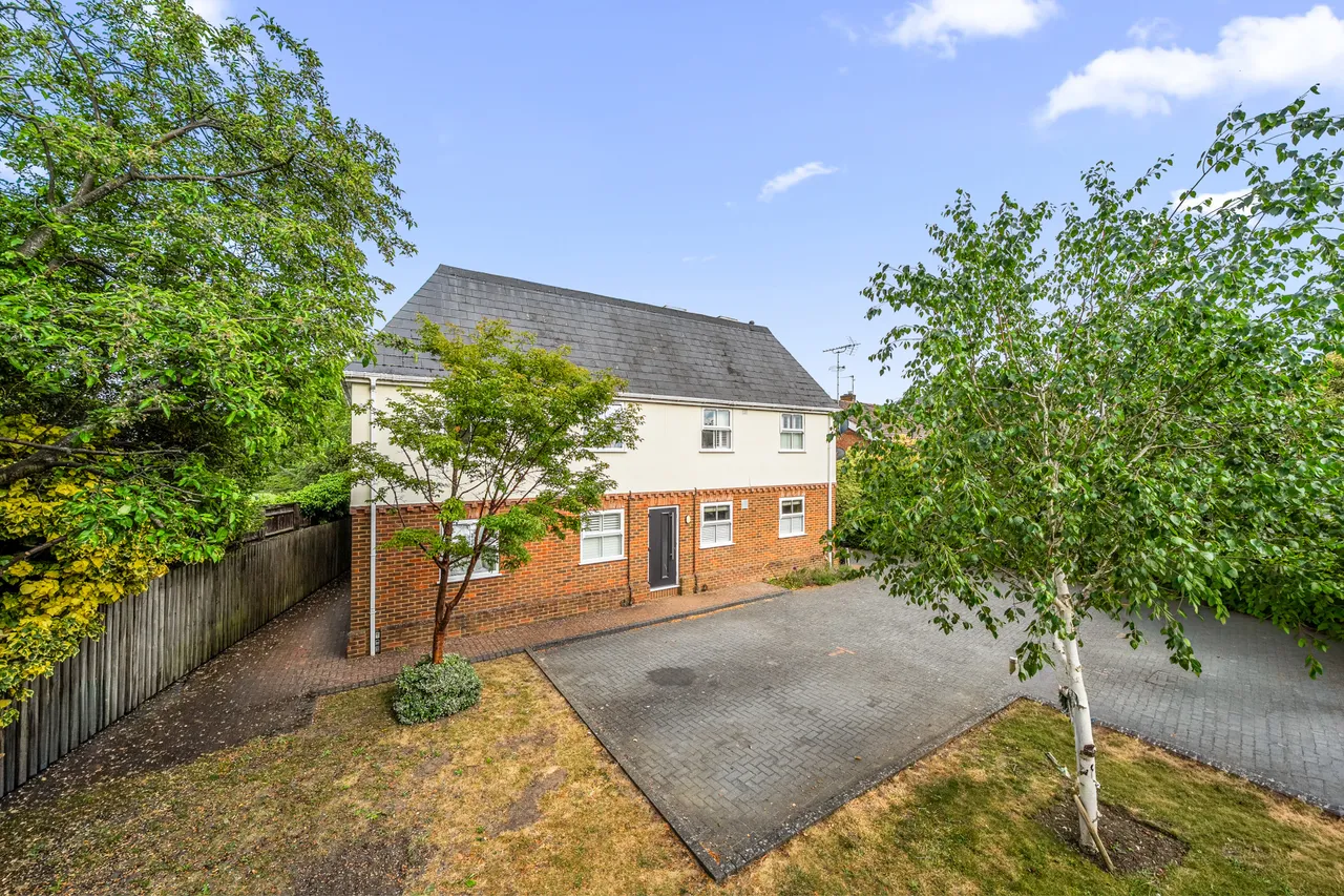 Windsor Street, Chertsey, KT16, photo 16