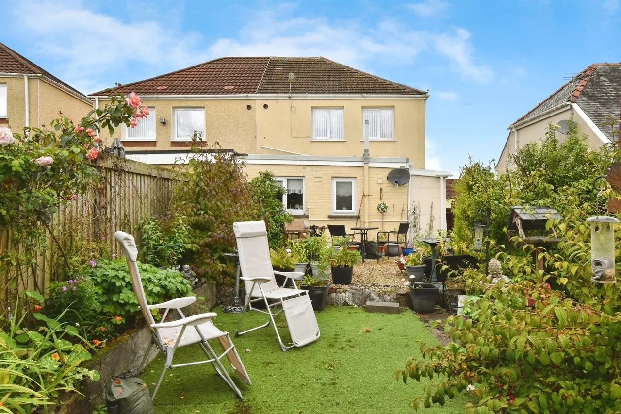 Coed Glas Aberdare, CF44, photo 18