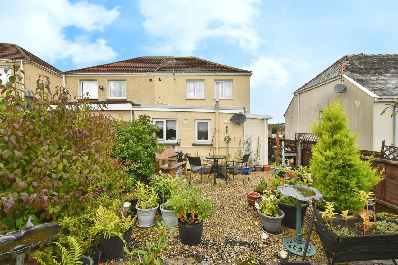 Coed Glas Aberdare, CF44, photo 19