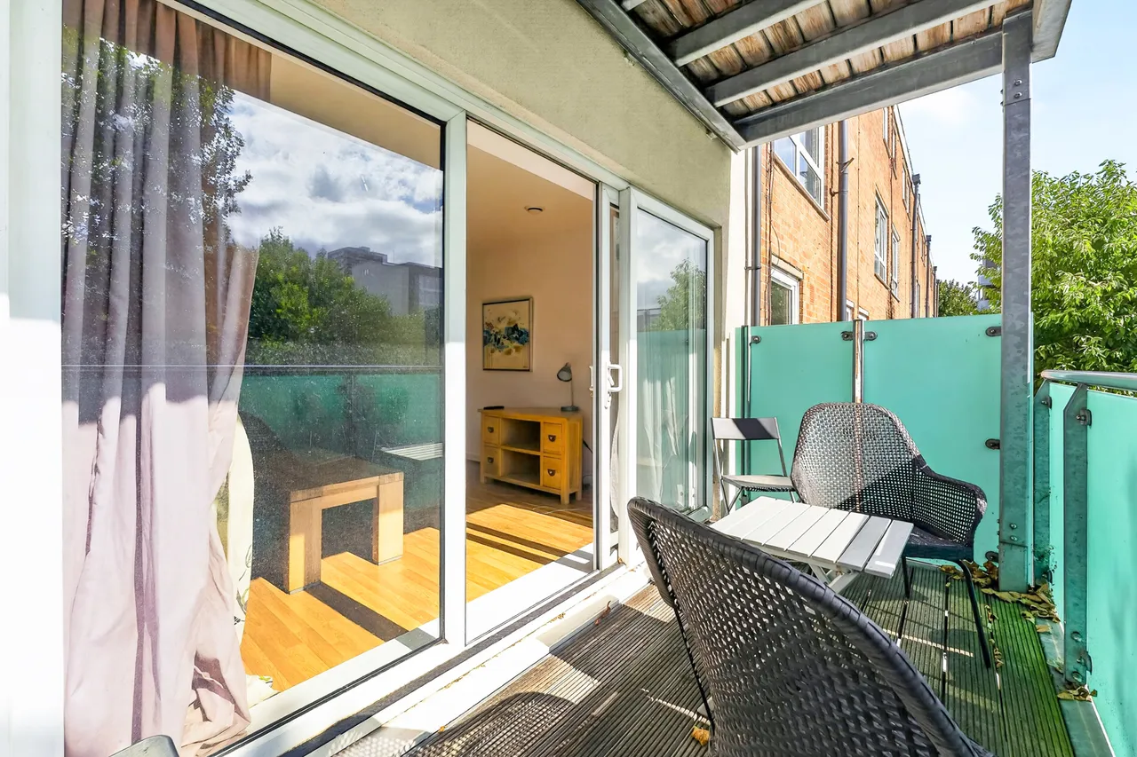 Burdett Road, London, E3, photo 15