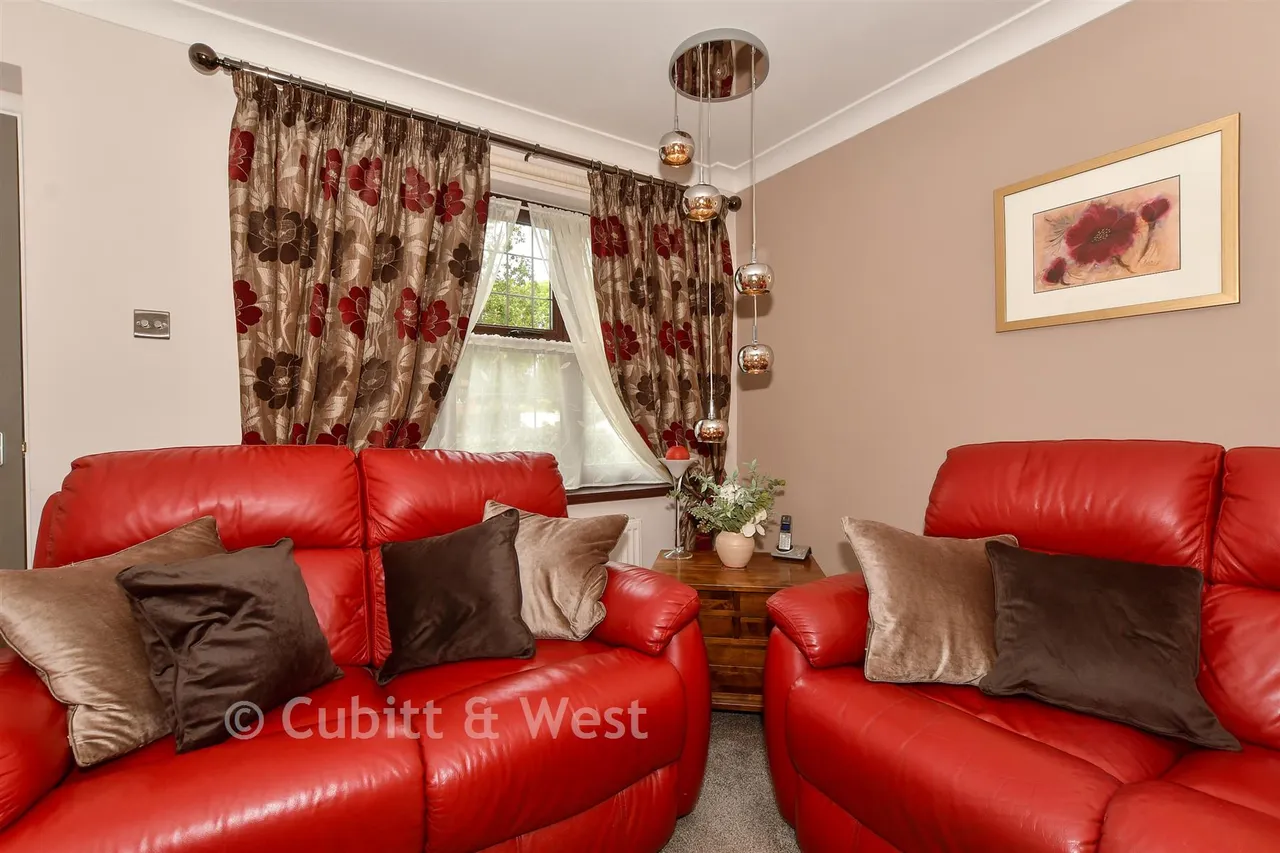 Corfe Close, Southwater, RH13, photo 11