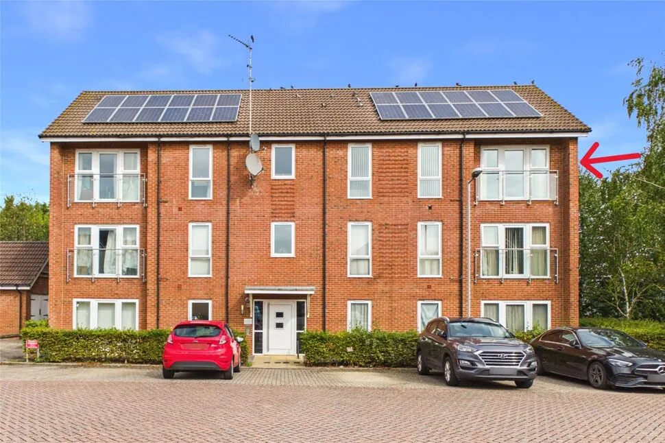 2 bed flat for sale, Mardons Close, Westfield, BA3