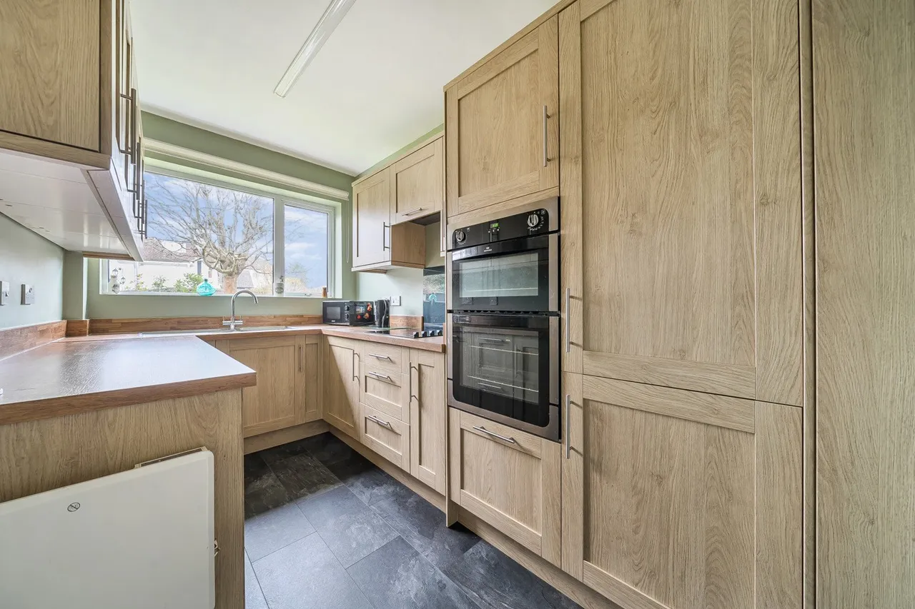 Cedar Close, Kent, BR8, photo 13