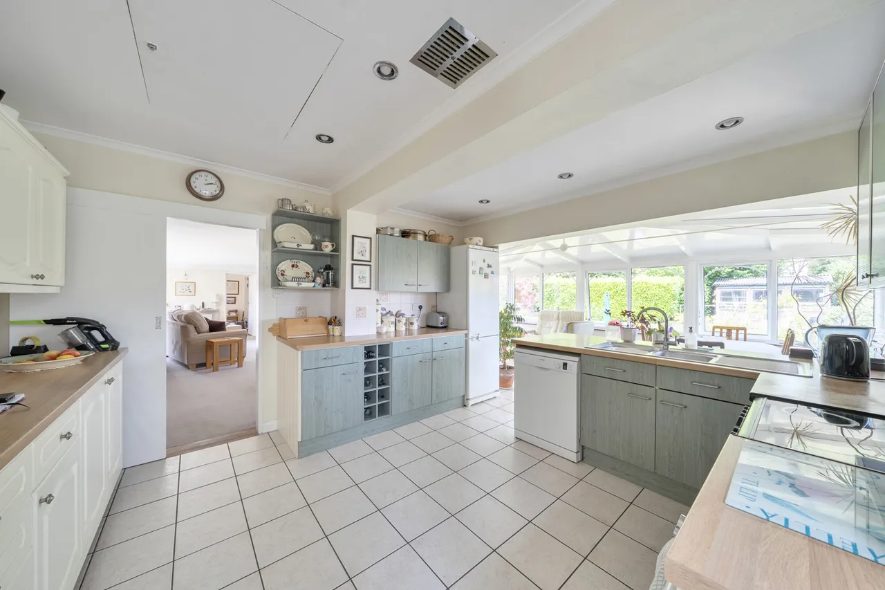 The Highlands, Rickmansworth, WD3, photo 2
