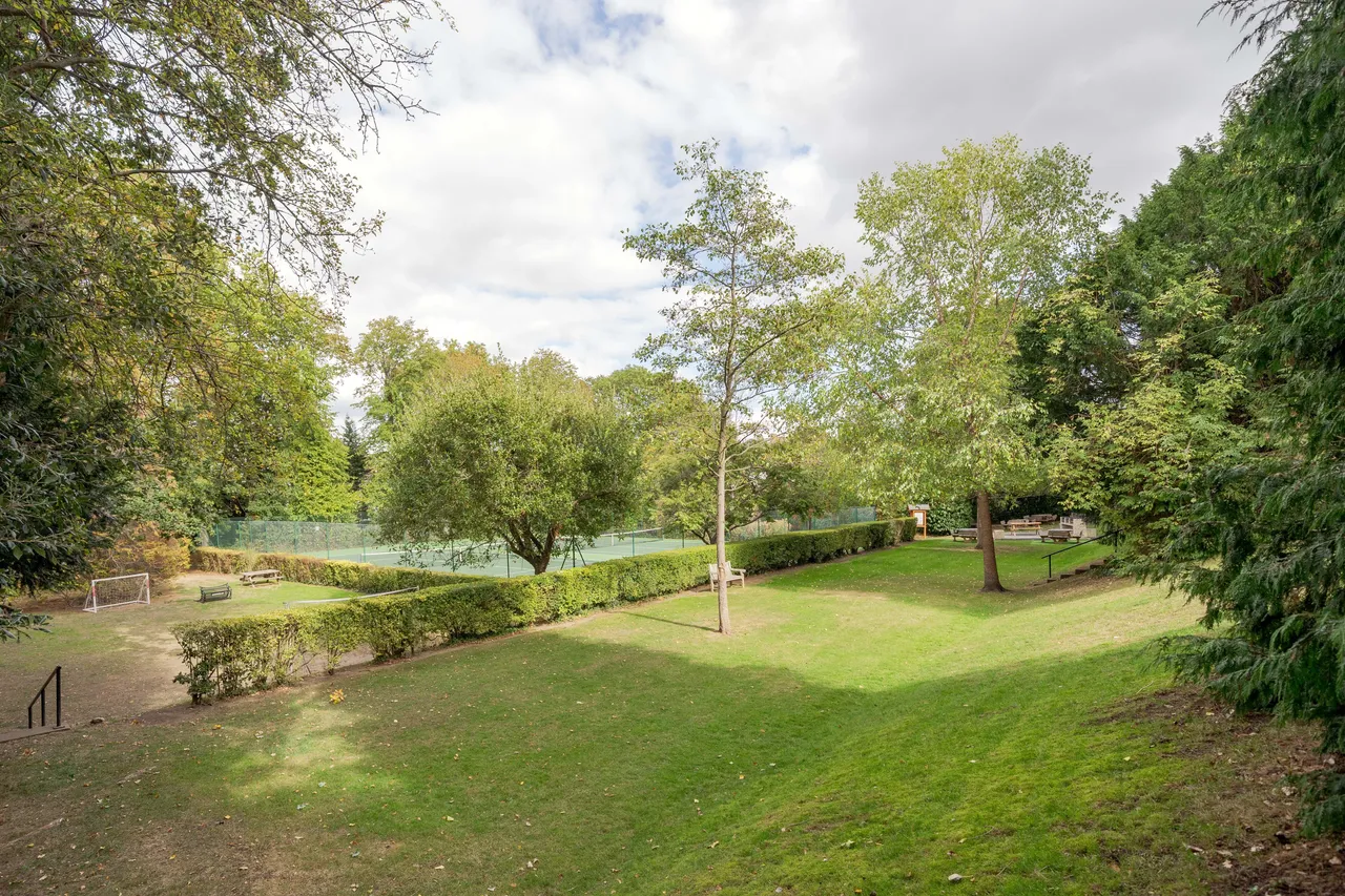 Putney Heath, London, SW15, photo 11