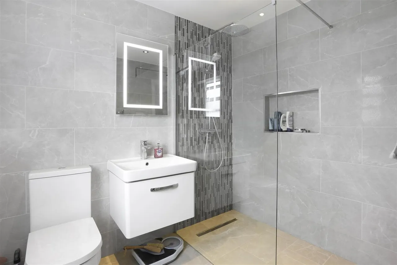Taylor Road, Wallington, SM6, photo 27