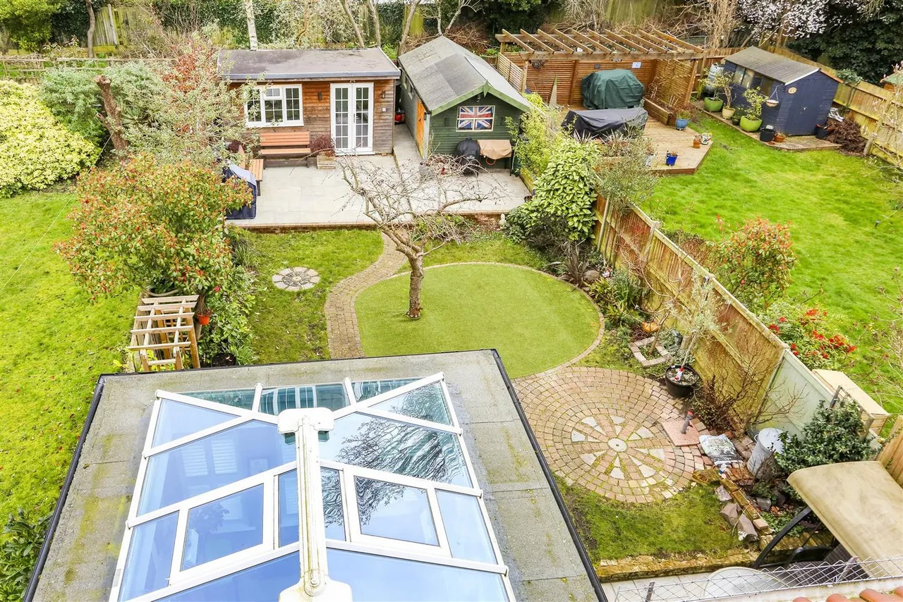 Taylor Road, Wallington, SM6, photo 12
