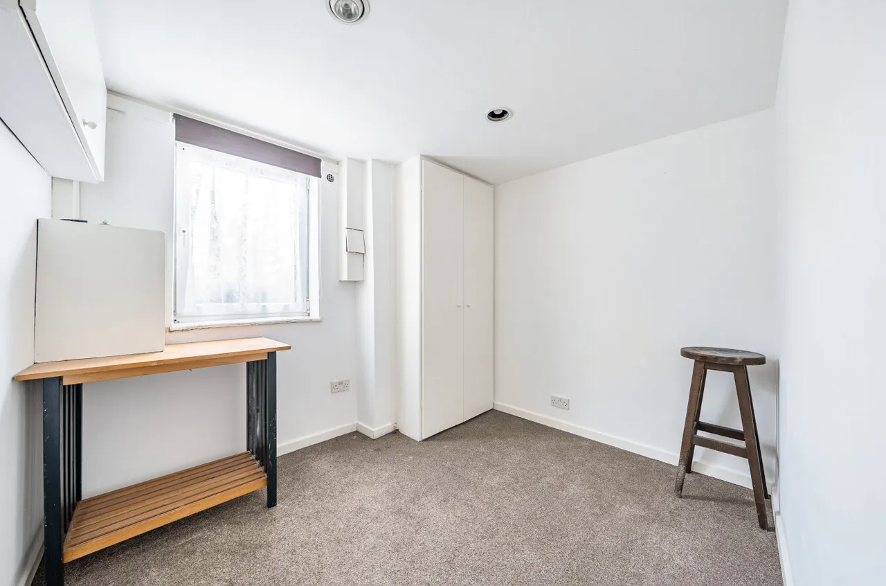 Wetherby Place, Burley, LS4, photo 14