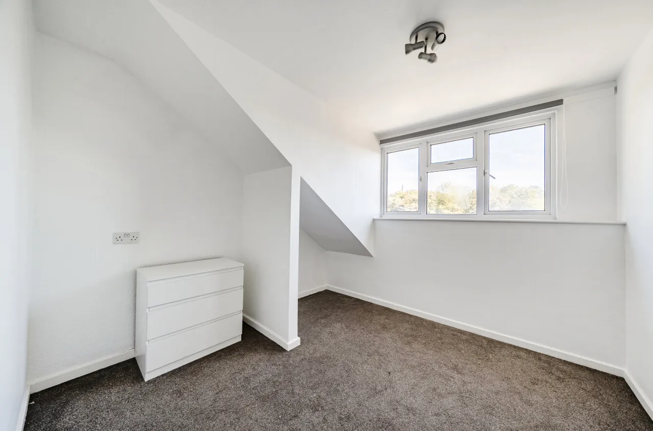 Wetherby Place, Burley, LS4, photo 11