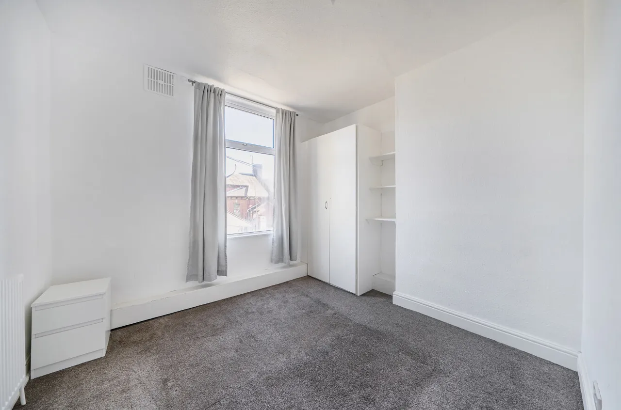 Wetherby Place, Burley, LS4, photo 7