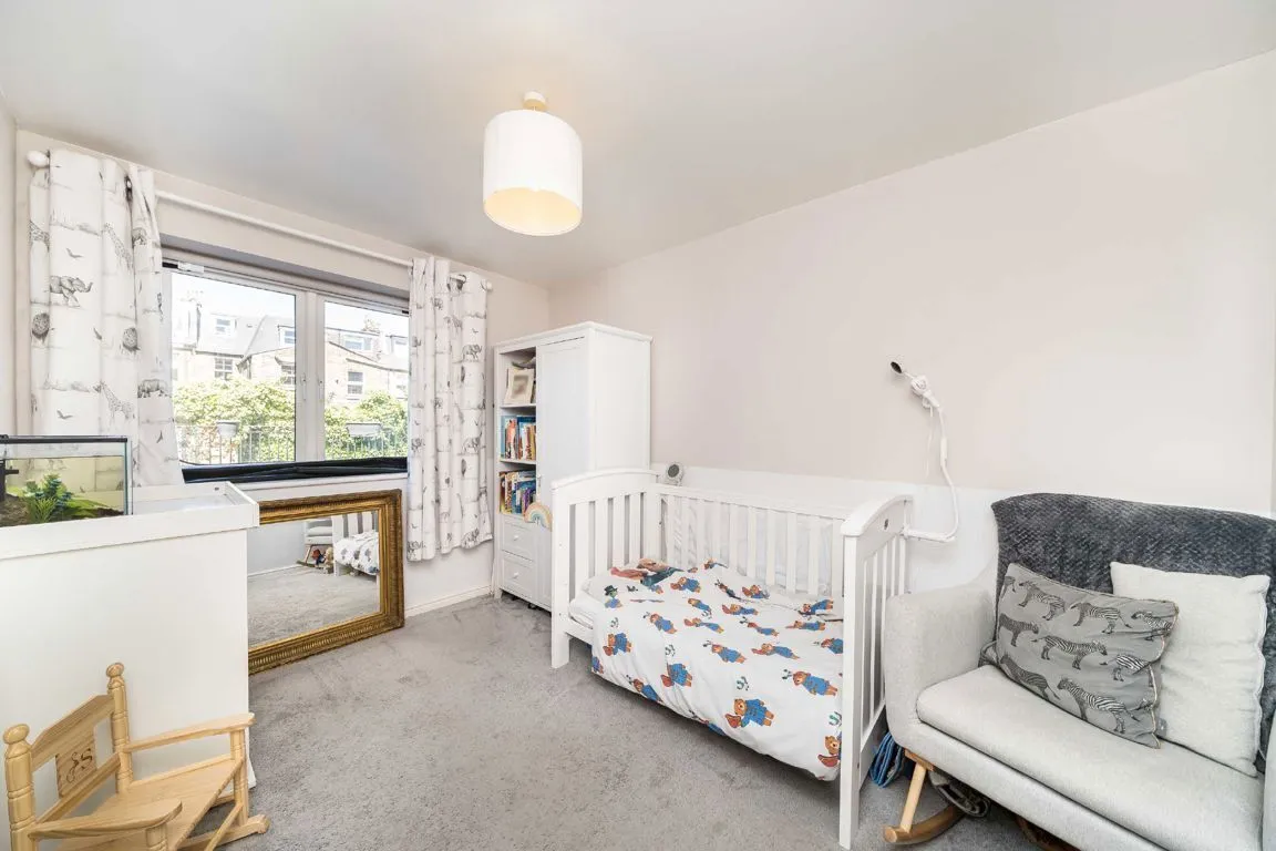 Garratt Lane, SW18, photo 8