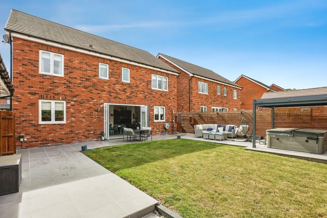 Josephine Grove, Edwalton, NG12, photo 14
