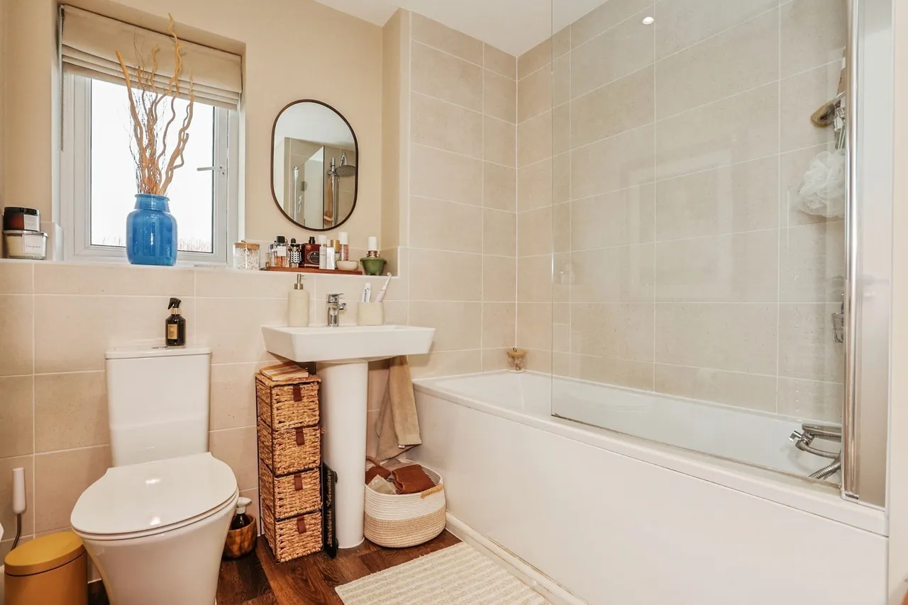 Josephine Grove, Edwalton, NG12, photo 32