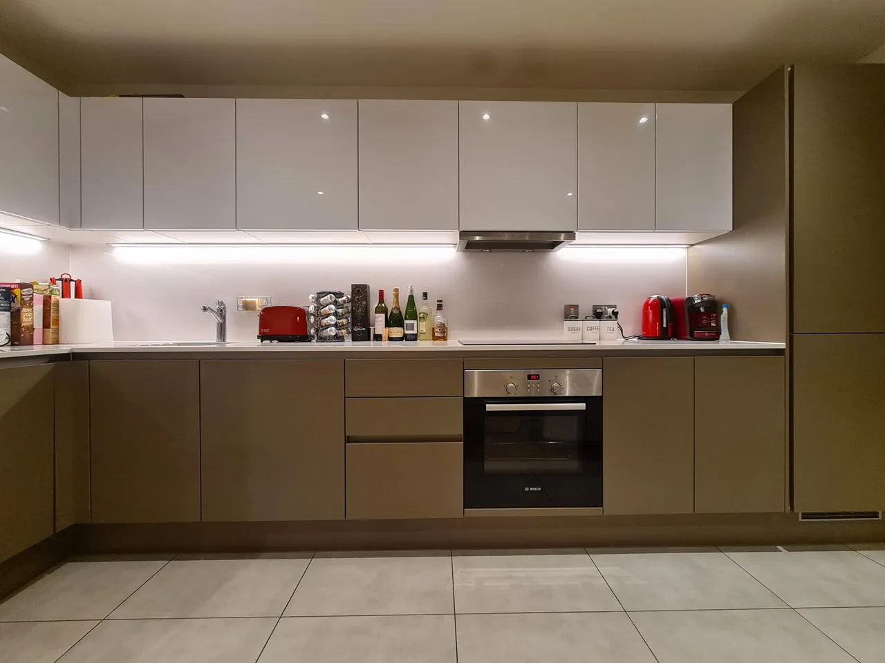 Empire Way, Wembley, HA9, photo 3