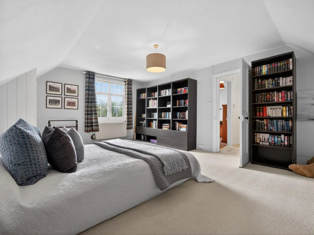 East Street, Adstock, MK18, photo 24