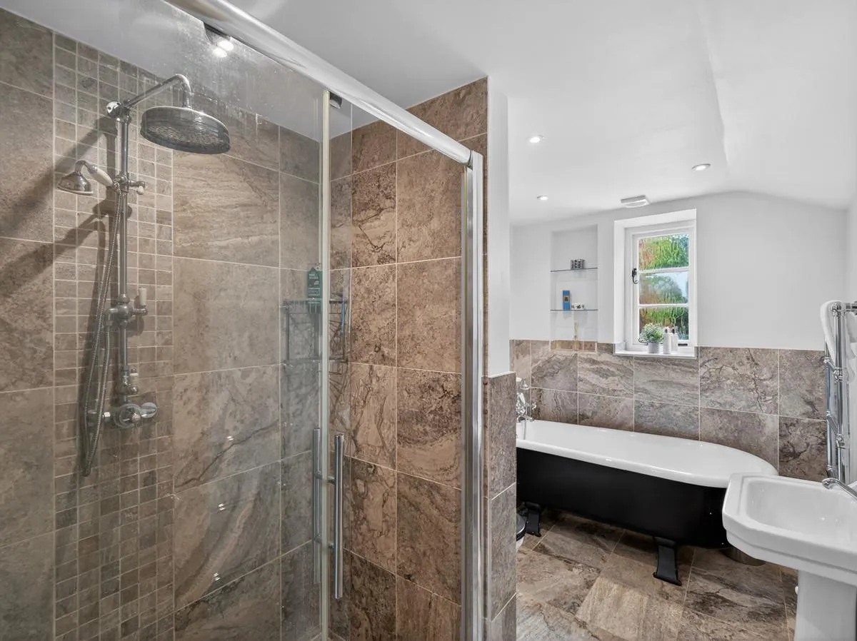 East Street, Adstock, MK18, photo 14