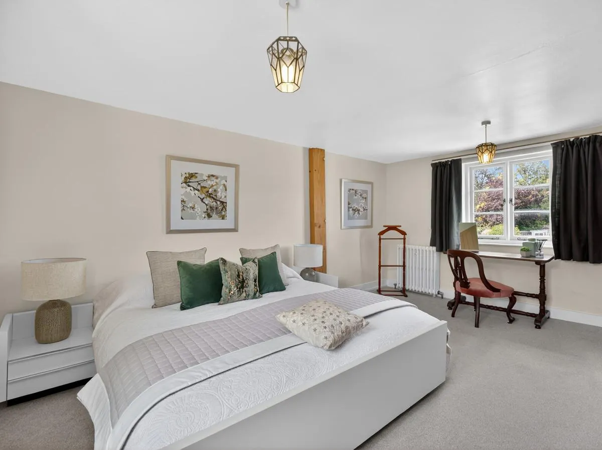 East Street, Adstock, MK18, photo 28