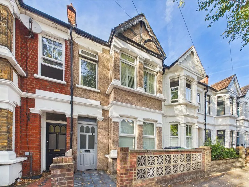 1 bed flat for sale, Waverley Road, Walthamstow, E17