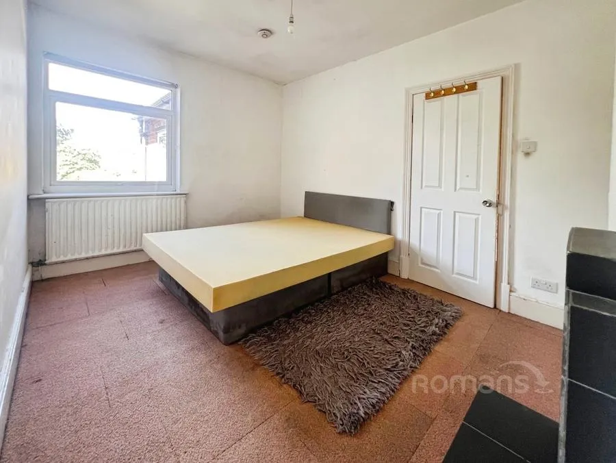 Lower Farnham Road, Aldershot, GU12, photo 7