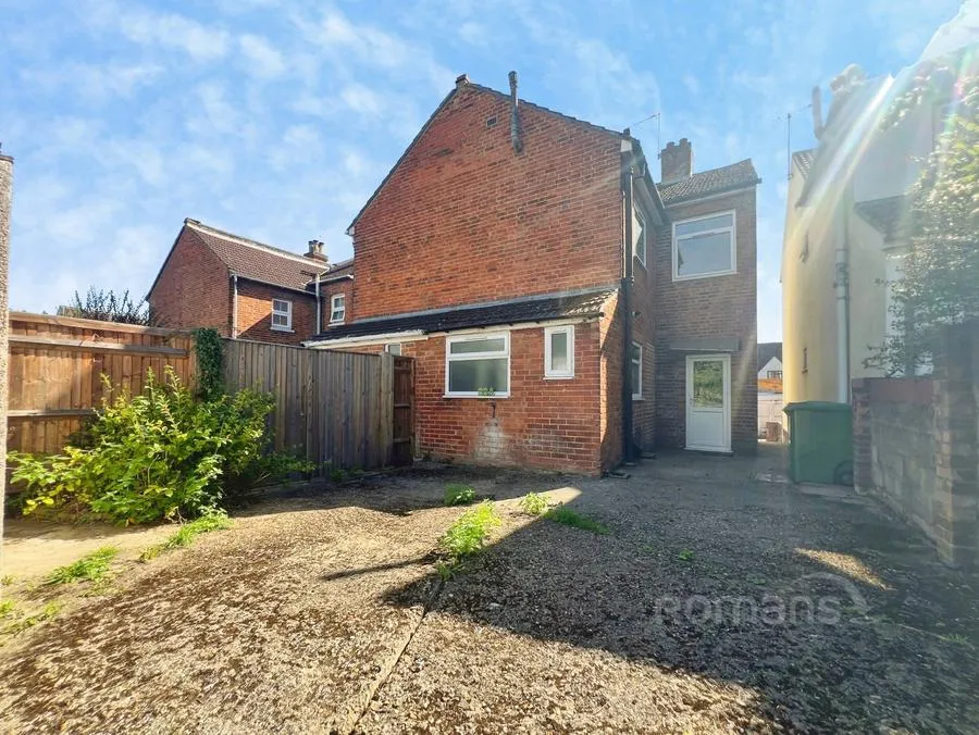 Lower Farnham Road, Aldershot, GU12, photo 16