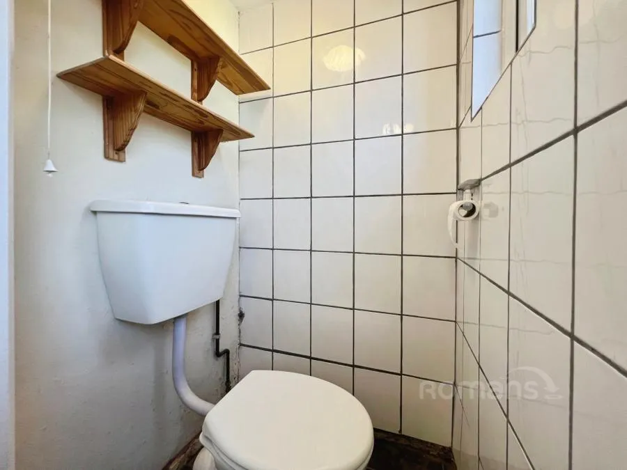 Lower Farnham Road, Aldershot, GU12, photo 20
