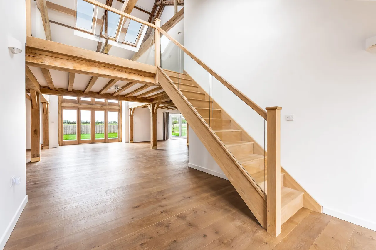 Elegantly Converted Chalk and Brick B, photo 8