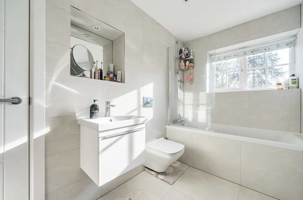 Primrose Close, North Waltham, RG25, photo 8