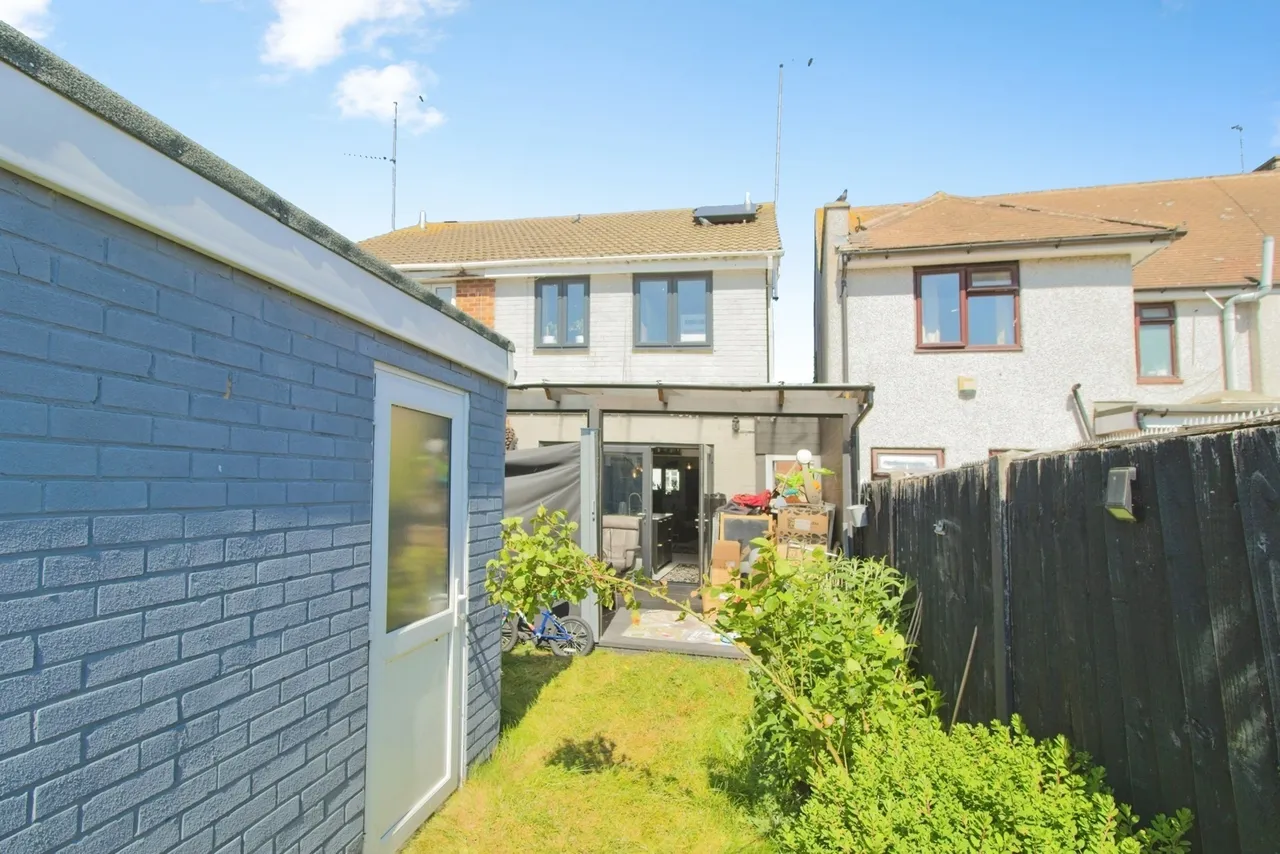 Iron Mill Lane, Crayford, DA1, photo 17