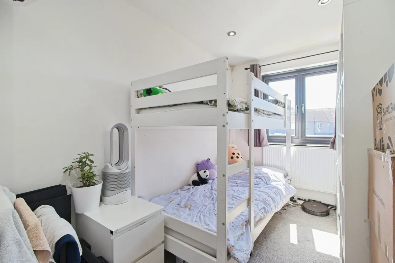 Iron Mill Lane, Crayford, DA1, photo 16