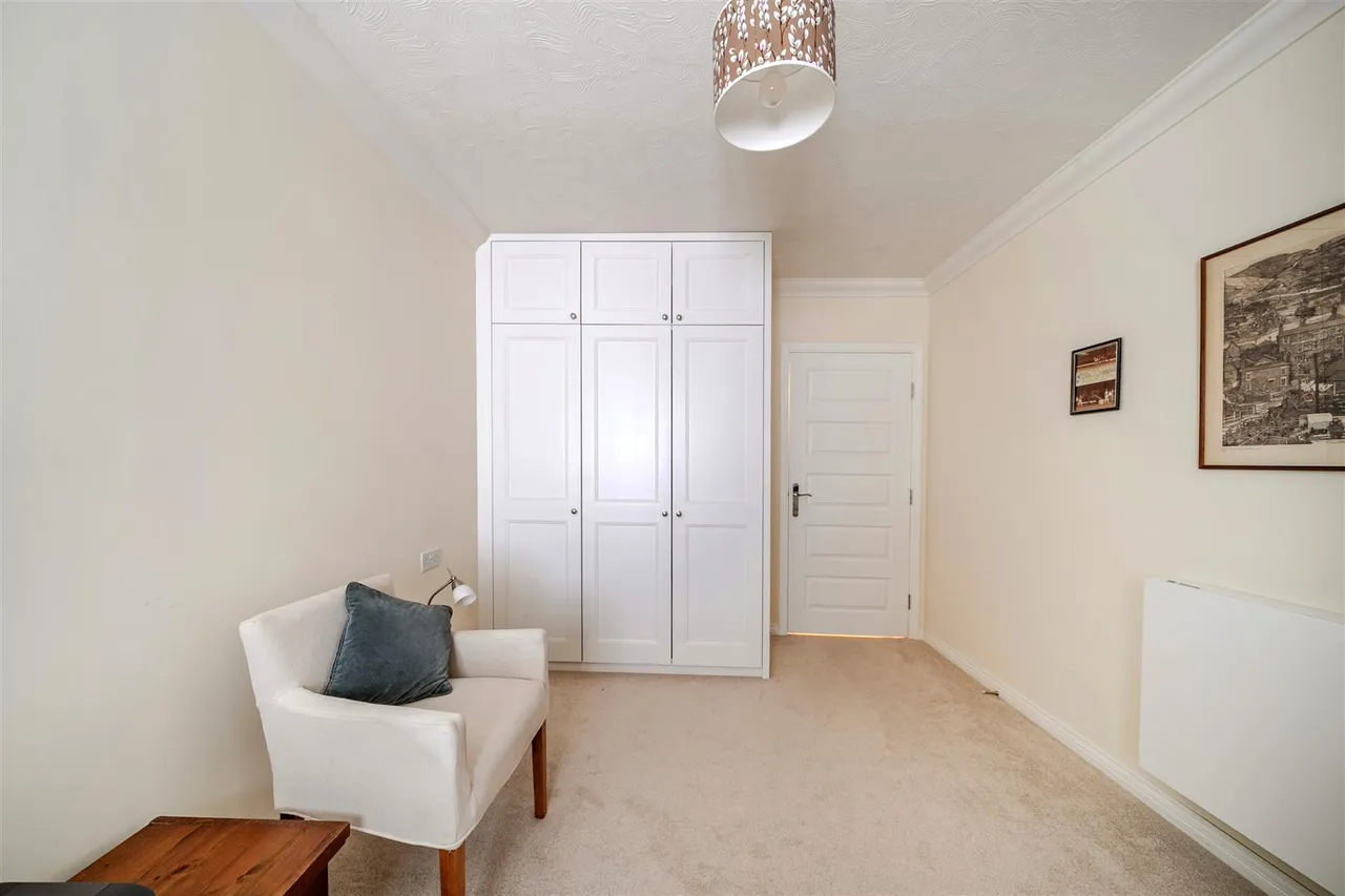 Churchfield Road, Walton-On-Thames, KT12, photo 15